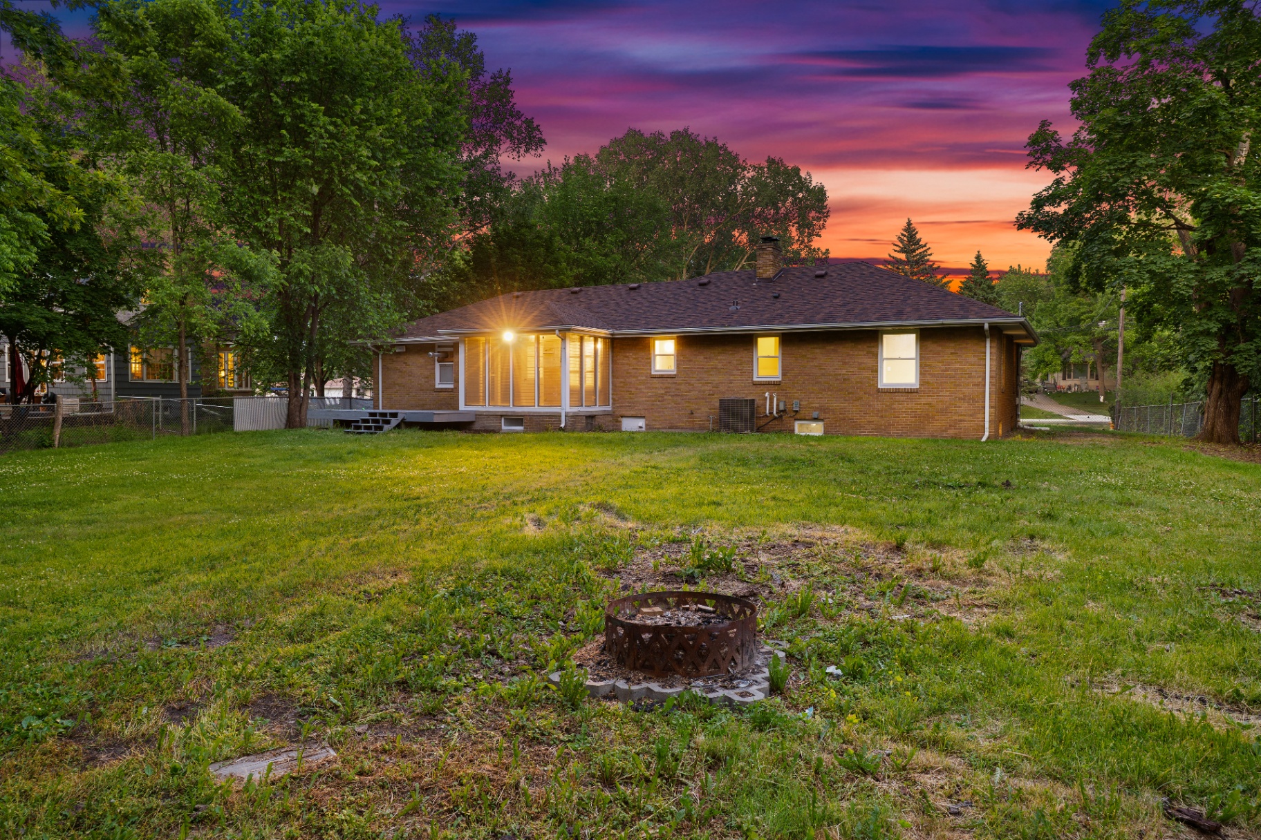 Exterior listing photography