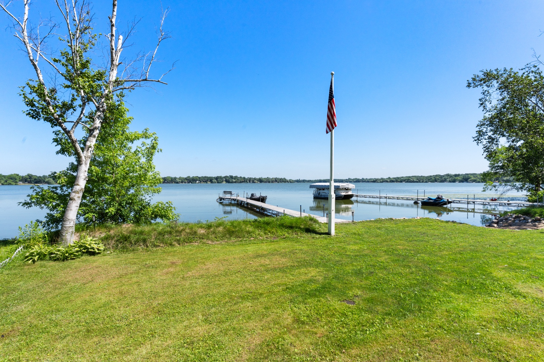 Exterior listing photography