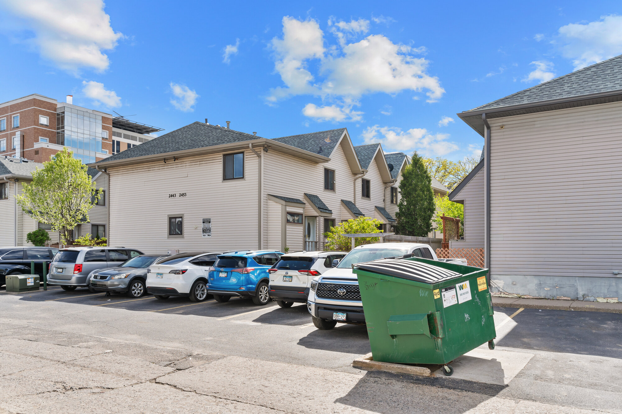Exterior listing photography
