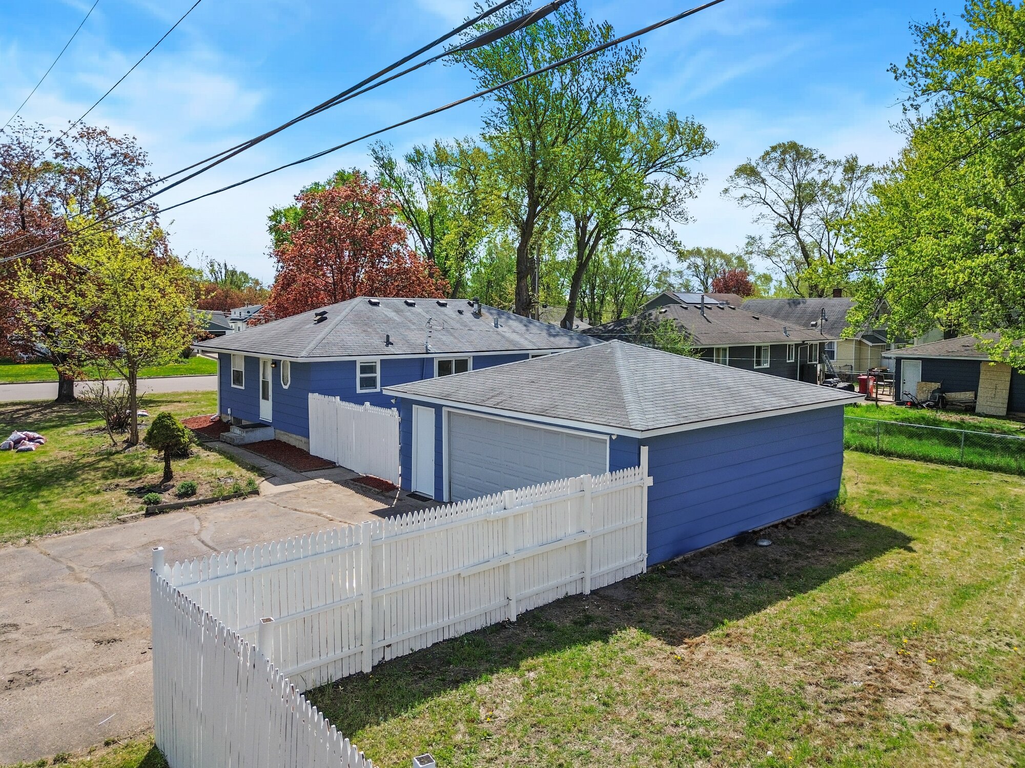 Exterior listing photography